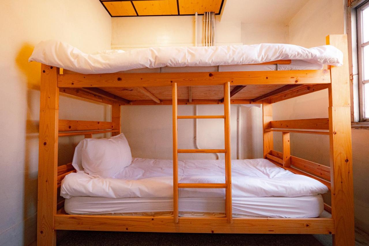 Dope Hostel Taichung Exterior photo