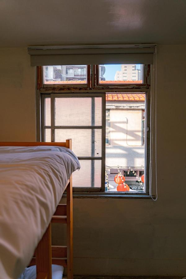 Dope Hostel Taichung Exterior photo